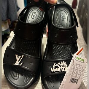 NWT Crocs Mega Crush Platform Sandals w/designer inspired giblets